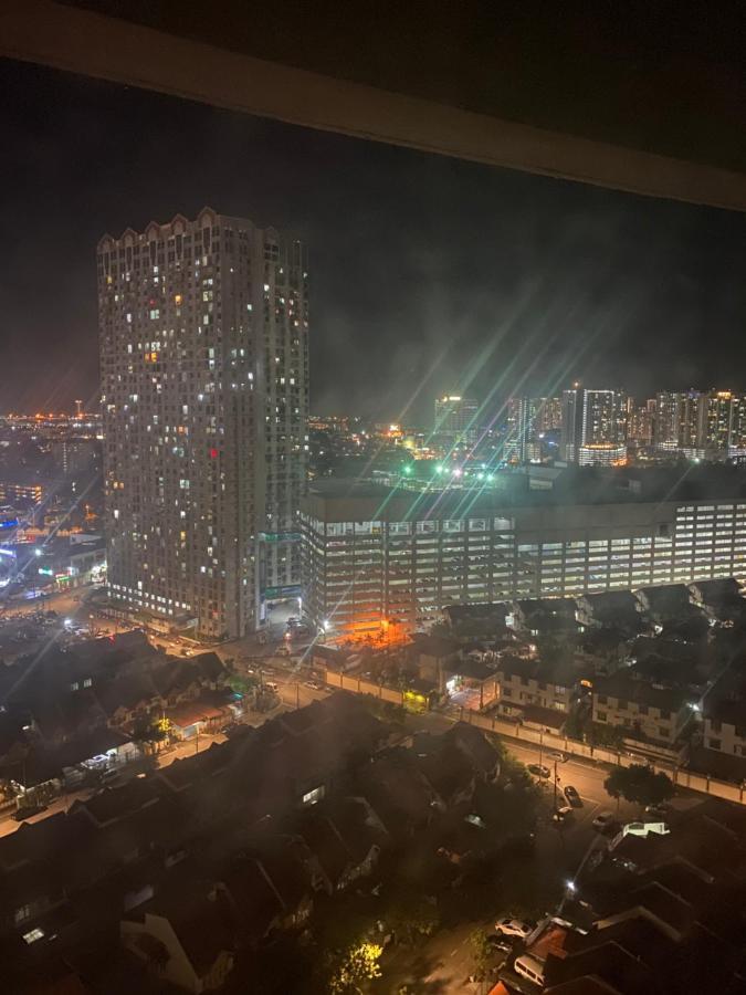 Apartment 6 Pax 1 Bedroom Near Usm Spice Arena Pantai Specialist Airport